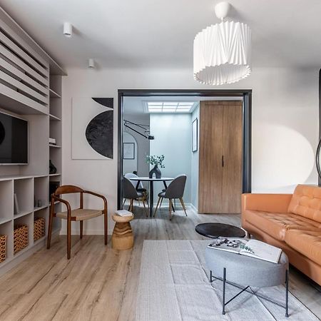Downtown Story By Urbanesq Apartment Bucharest Exterior photo